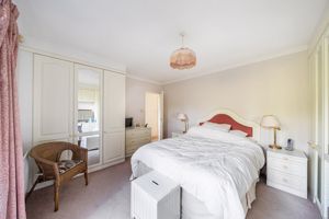 Bedroom- click for photo gallery